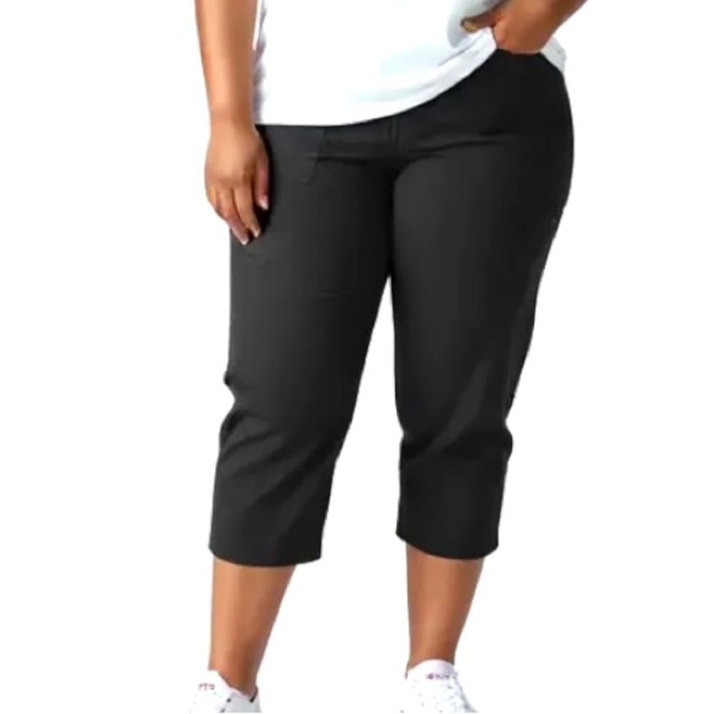 Elegant Black Cropped Pants